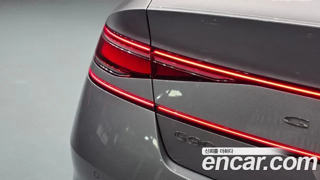 Genesis G90 Бензин 3.5 турбо AWD — Фото автомобиля 17