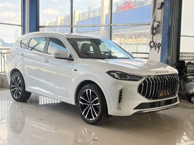 Jetour X70 Plus — Фото автомобиля 3