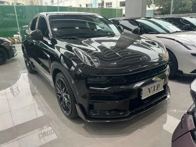 Lynk & Co 05 — Фото автомобиля 2