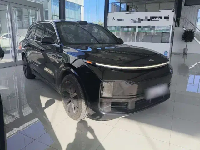 Li Auto L9 — Фото автомобиля 3
