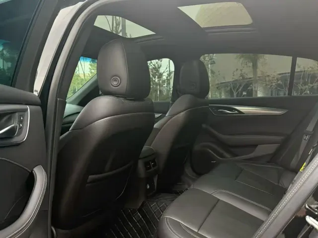 Cadillac CT5 — Фото автомобиля 9