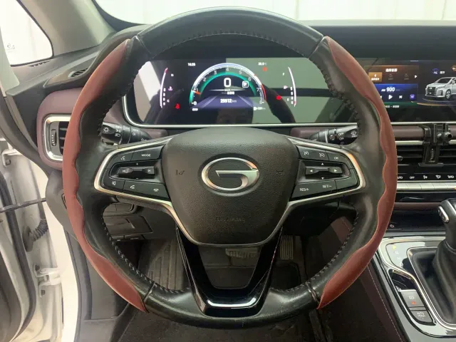 GAC Trumpchi M6 — Фото автомобиля 16