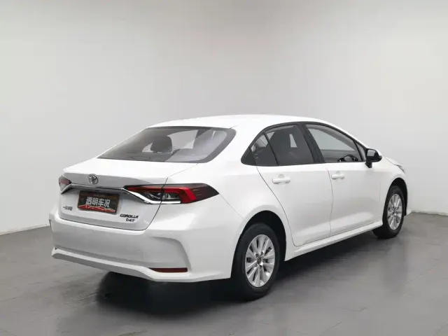 Toyota Corolla — Фото автомобиля 2