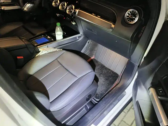 Mercedes-Benz GLB-Class — Фото автомобиля 13
