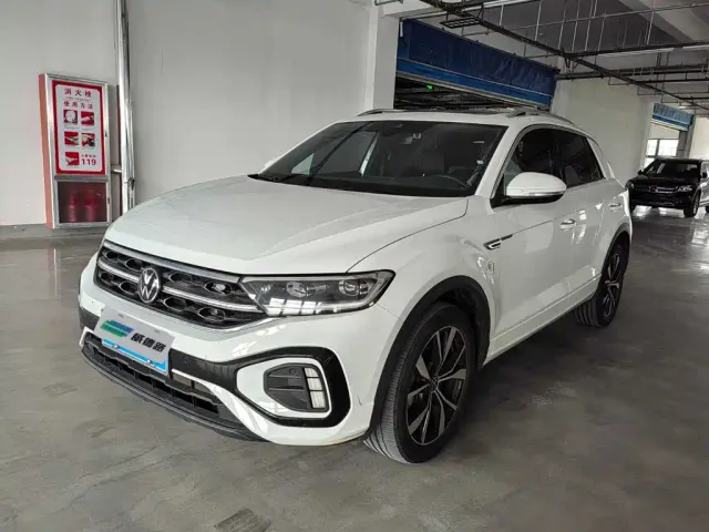 Фотография автомобиля — Volkswagen T-Roc
