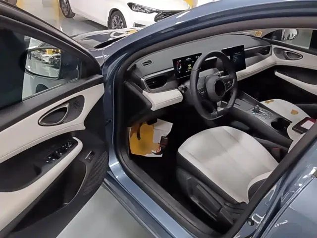 BYD Seal 05 DM-i — Фото автомобиля 15