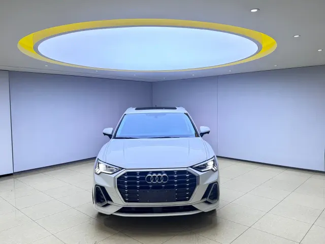 Audi Q3 — Фото автомобиля 2