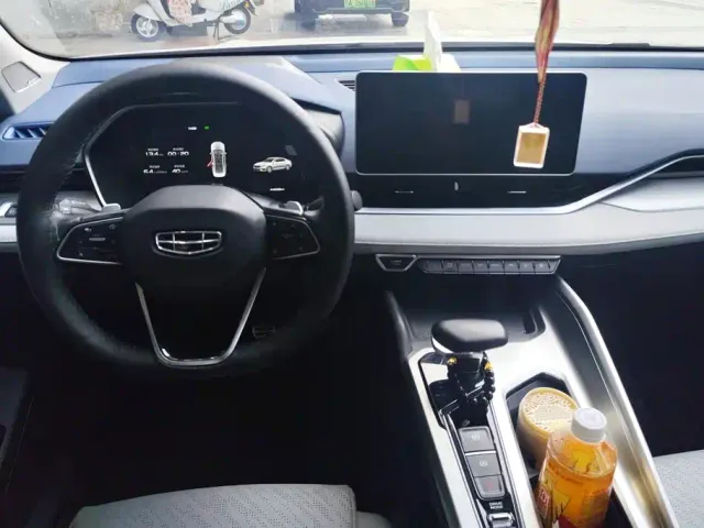 Geely Xingrui — Фото автомобиля 12