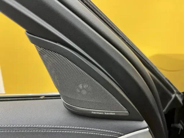 BMW 5 Series — Фото автомобиля 28