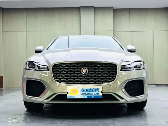 Jaguar XFL — Фото автомобиля 2