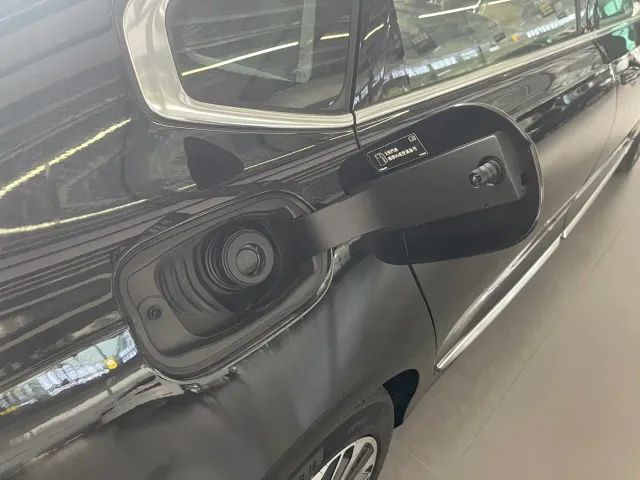 Volvo Volvo S90 2024 B5 Momentum Luxury Edition — Фото автомобиля 10