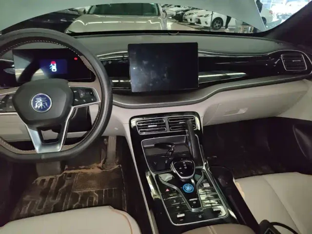 BYD Qin PLUS — Фото автомобиля 12