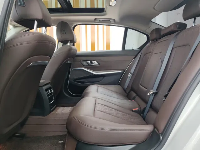 BMW i3 — Фото автомобиля 8