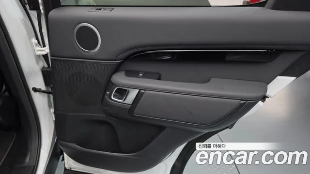 Land Rover Discovery — Фото автомобиля 25