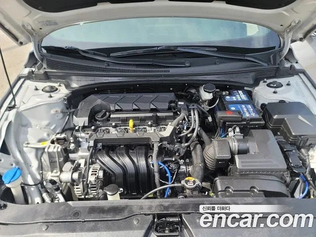 Hyundai Avante CN7 — Фото автомобиля 6