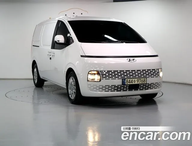 Hyundai Staria — Фото автомобиля 3