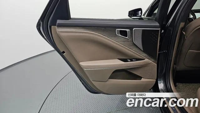 Kia K8 Hybrid — Фото автомобиля 14