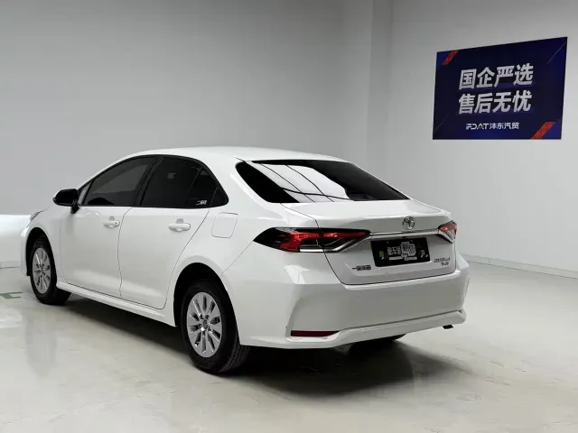Toyota Corolla — Фото автомобиля 6