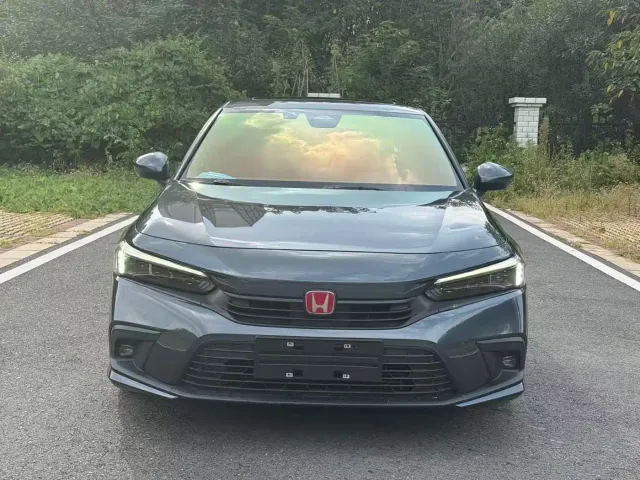 Honda Civic — Фото автомобиля 2