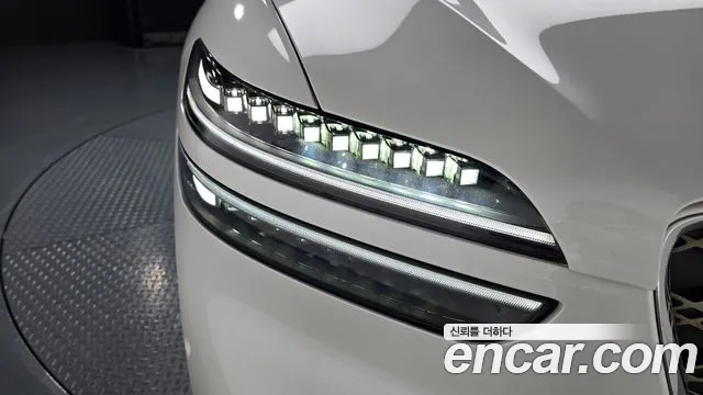 Genesis GV70 2.5T Бензин AWD — Фото автомобиля 20