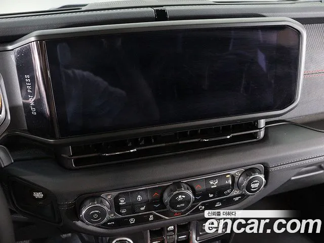 Jeep Wrangler — Фото автомобиля 19