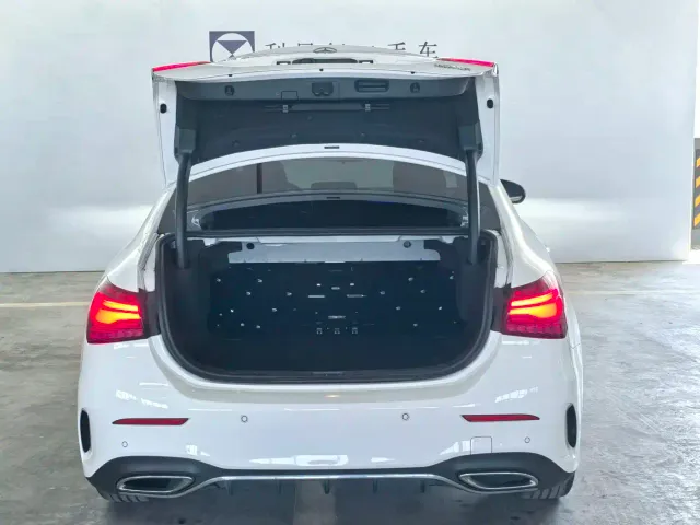 Mercedes-Benz A-Class — Фото автомобиля 7