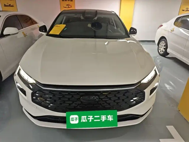 Ford Mondeo — Фото автомобиля 2