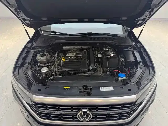Volkswagen Passat — Фото автомобиля 13