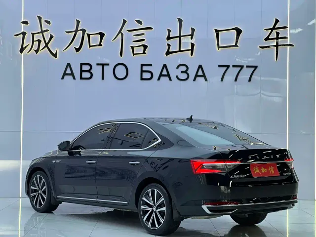 Skoda Superb — Фото автомобиля 6