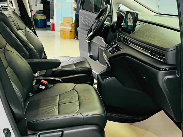 Honda Elysion — Фото автомобиля 9