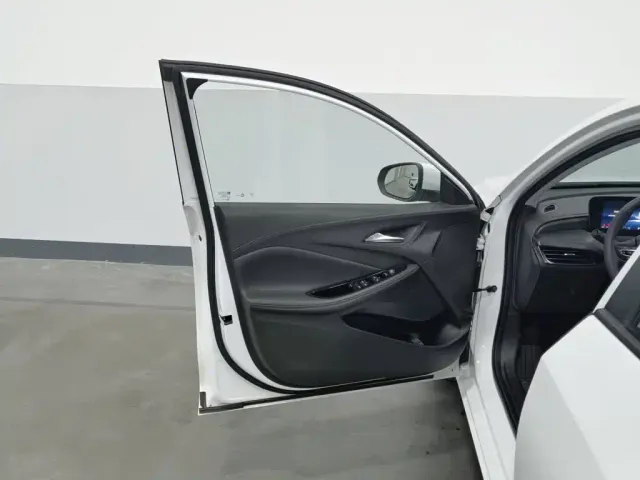Buick Verano — Фото автомобиля 8