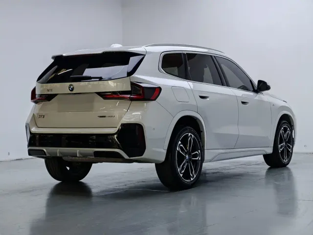 BMW X1 — Фото автомобиля 14