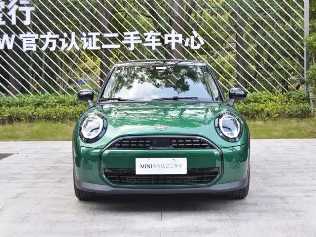 MINI Hatch — Фото автомобиля 2