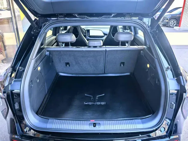 Hongqi Tian Gong 08 — Фото автомобиля 7