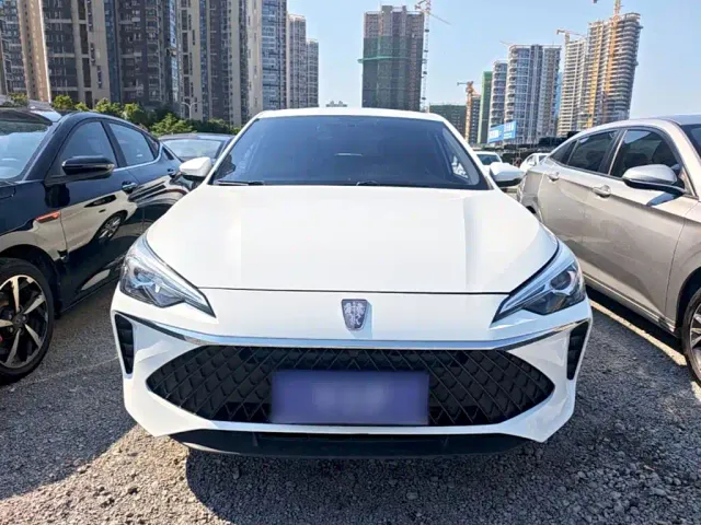 Roewe i5 — Фото автомобиля 2