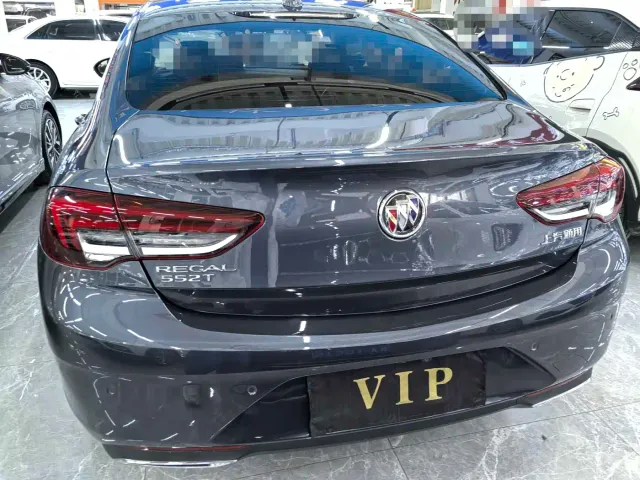 Buick Regal — Фото автомобиля 5