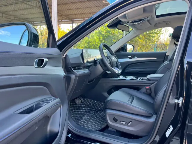 Ford Lingrui — Фото автомобиля 5
