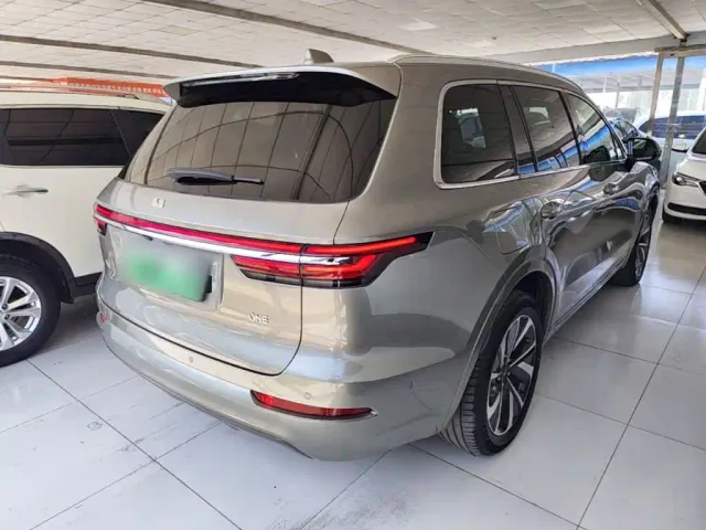 Li Auto ONE — Фото автомобиля 6