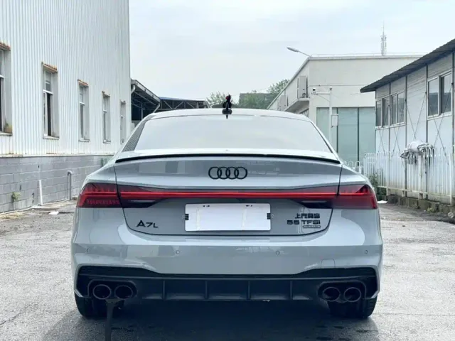 Audi A7L — Фото автомобиля 11