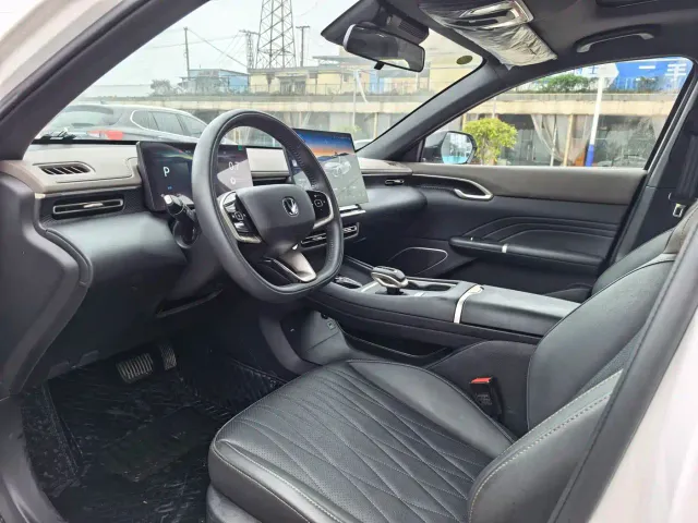 Changan Eado — Фото автомобиля 4