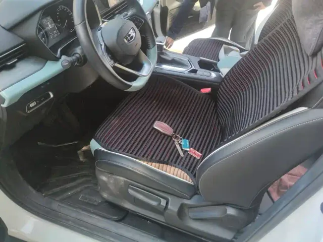 Geely Emgrand S — Фото автомобиля 9