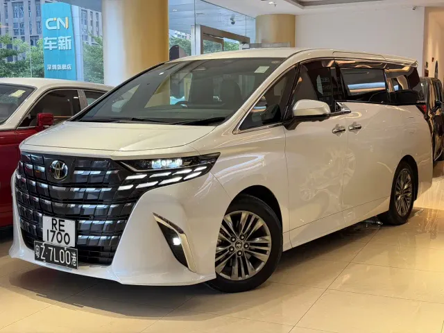 Toyota Alphard — Фото автомобиля 3