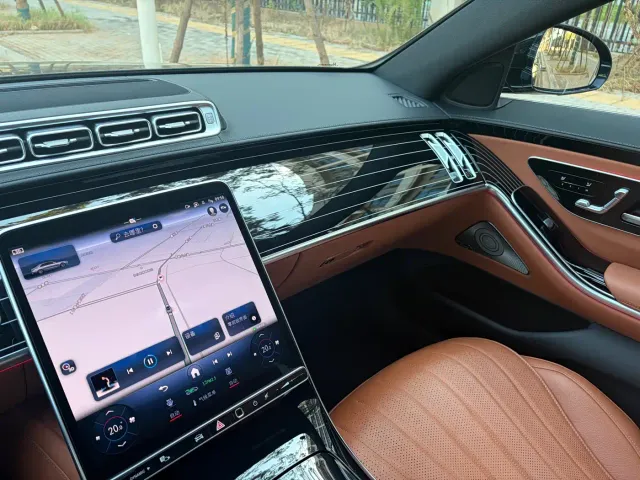 Mercedes-Benz S-Class — Фото автомобиля 17