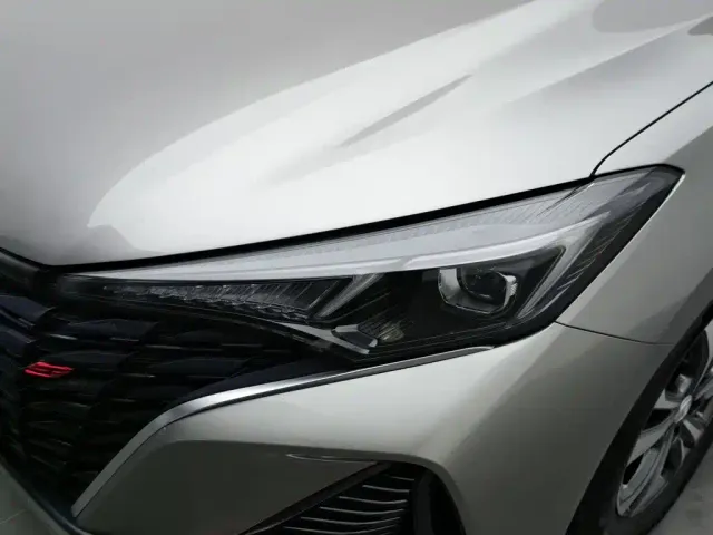 Changan Eado — Фото автомобиля 7