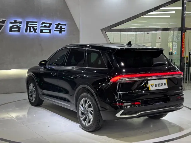 Lincoln Corsair — Фото автомобиля 12