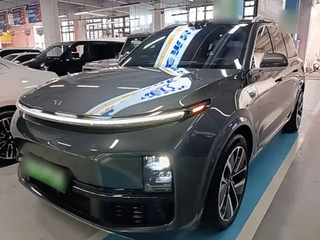 Фотография автомобиля — Li Auto L9