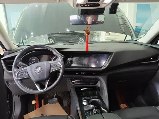 Buick Envision Plus — Фото автомобиля 9
