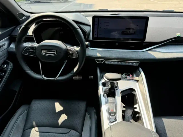 Geely Xingrui — Фото автомобиля 5
