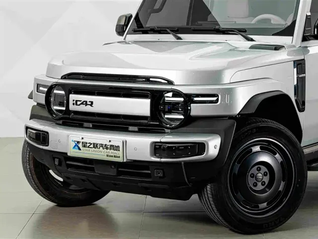 iCAR V23 — Фото автомобиля 2