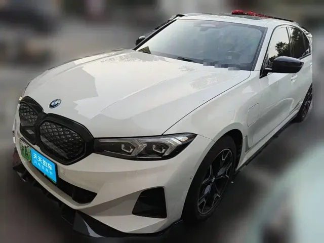Фотография автомобиля — BMW i3
